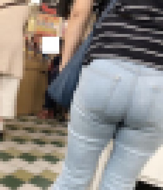 【熟女のお尻】激シコ！ケツだけブリンブリン！薄デニムに包まれた巨尻に顔をうずめたい！　サンプル画像3