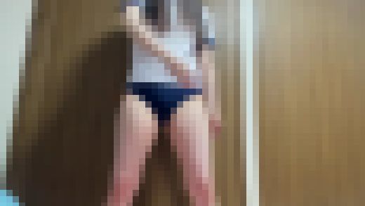 初めてのブルマ紹介！ ノーブラ体操服、ビキニ水着、上半身裸でラジオ体操【ブルマ,ビキニ,水着,貧乳】　サンプル画像1