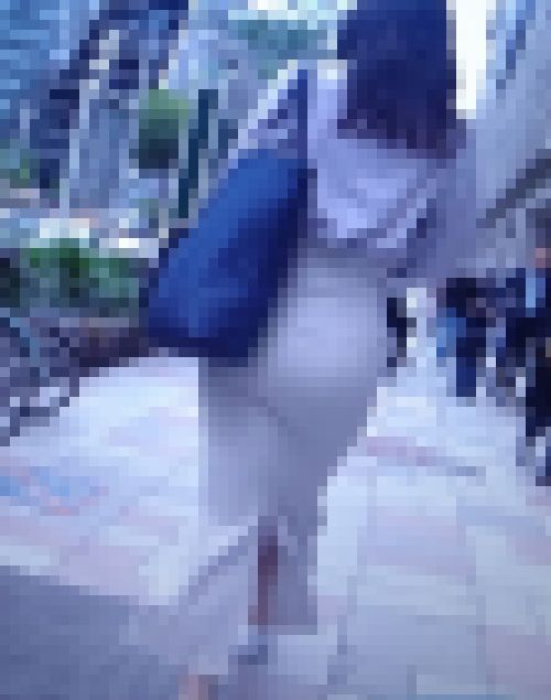 超ドエロ美巨尻肉の清楚系美女がタイトスカート履いて歩く姿がイヤらしい　サンプル画像3