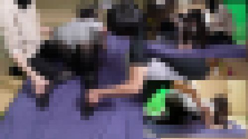 妖艶な目付きでカメラを凝視しカラダが反応しちゃうと無意識に前進しちゃって苦悶の表情でイキ果てるお姉さん（完全オリジナル）　サンプル画像1