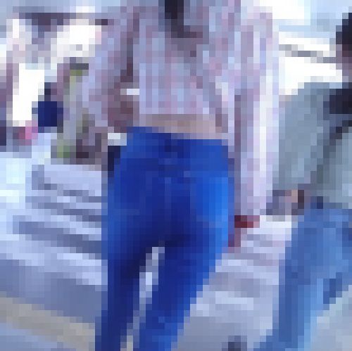 超モデル級のスタイル抜群長身美女がスキニーデニム履いてクビレウエスト見せつけて歩いてるよ サンプル画像