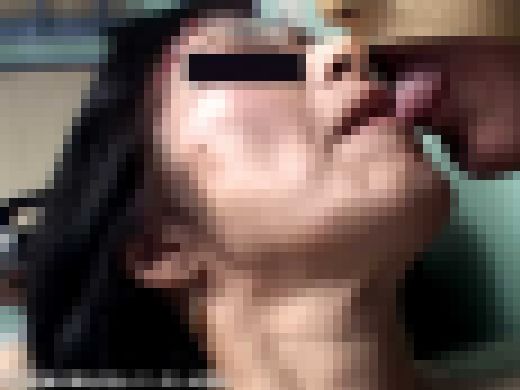 眼鏡マダム57歳 腋毛熟女　サンプル画像1