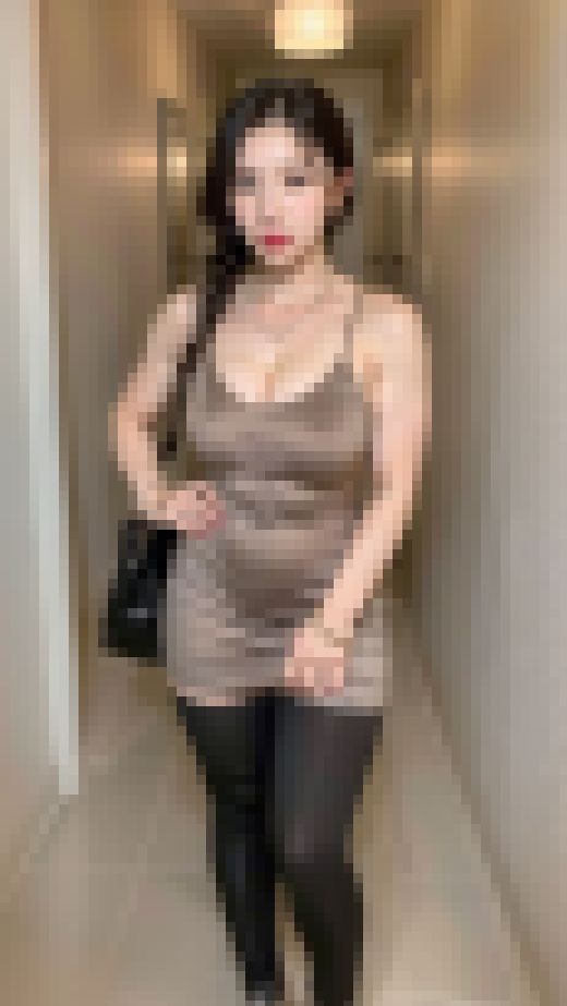 【30代】すれ違いざまの爆乳！そこはエロスの廊下　サンプル画像2