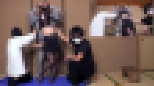 まるでフラダンスを踊ってるかのように腰振りクネクネして反応しちゃうお姉さん（完全オリジナル）　サンプル画像2