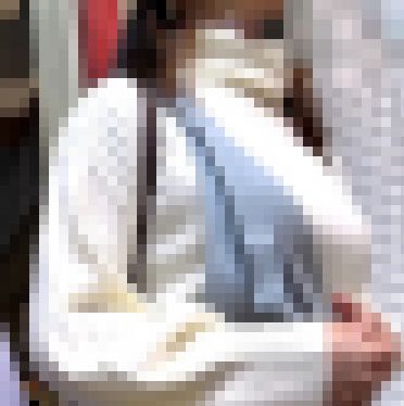 ロン爺の４Ｋピタパン女594　片パイだけ強調する女の子 サンプル画像