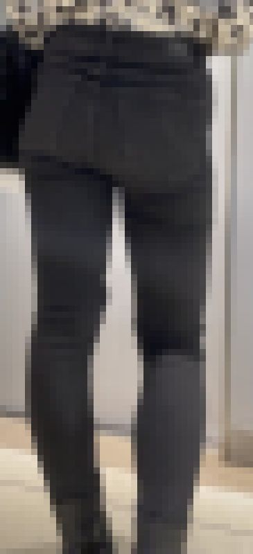 103 パパ活女子の黒スキニー姿 サンプル画像