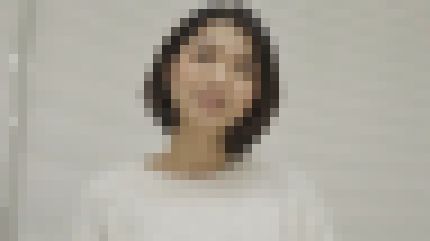 結婚1年の可愛らしい26歳人妻が華奢な体を激しく突かれ絶頂を迎えて体をビクつかせる サンプル画像