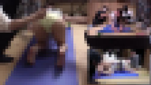 アソコに流行りの吸うヤツを入れ、ギャグボールを噛まし、ドップリくすぐり沼に堕ちたドＭさん（完全オリジナル）　サンプル画像1