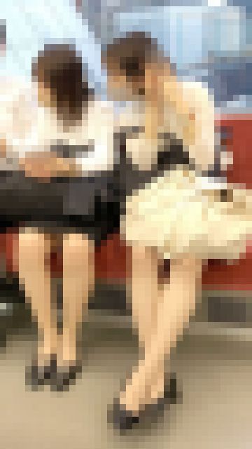 会社の同期メンバーで帰宅中の可愛い新入女子社員2人組（其の三）　サンプル画像3