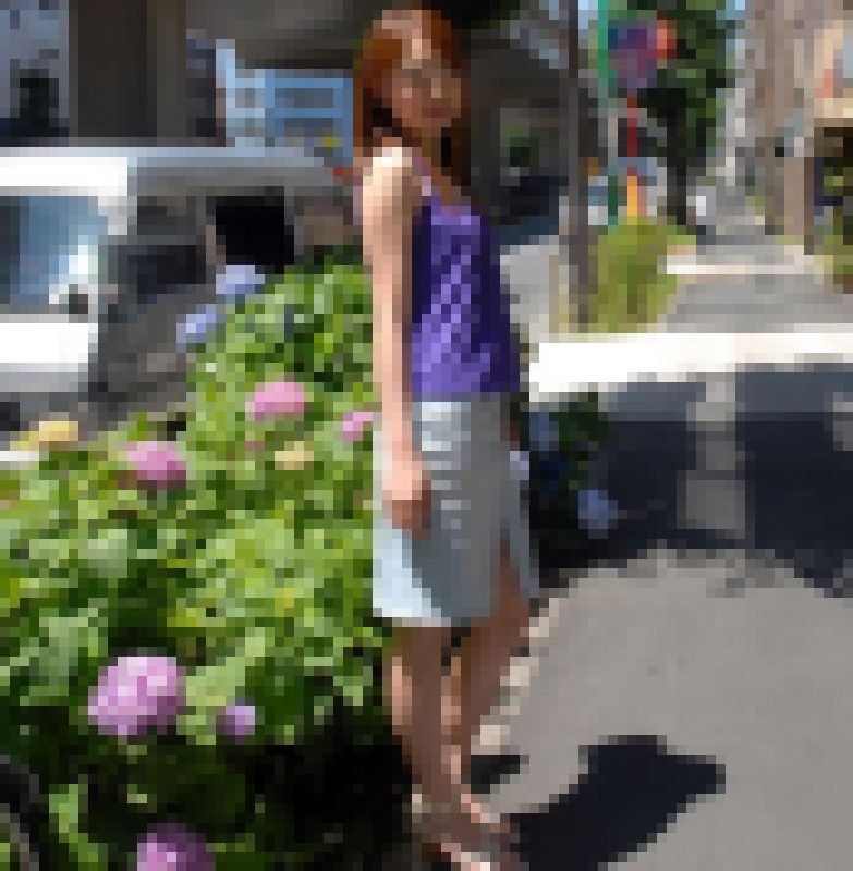 ◆素人投稿動画 元読者モデルの高身長美人OLさんと乱交して生ハメして精子を飲ませてあげました 【Part.01:屋上でバイブオナ サンプル画像