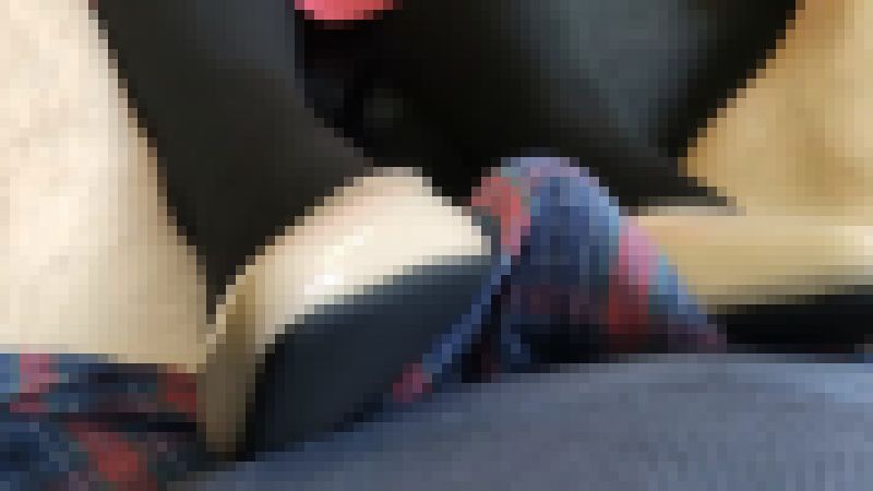 渚ちゃんのパンプスでパンツの上から超絶テク足コキ　ＶＯＬ２最終章 サンプル画像