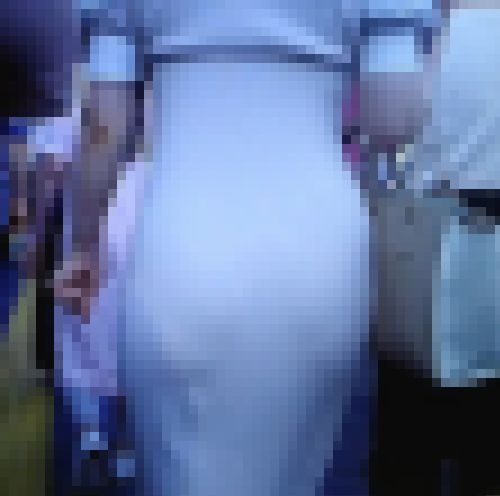 タイトワンピを着た長身清楚系美女の密着した美巨尻肉がイヤらしい サンプル画像