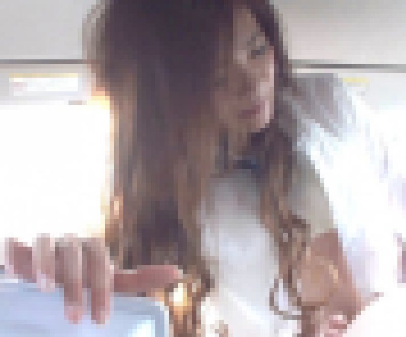 イチオシ！！4K高画質！！超超超美人OLと！駅駐車場で！制服コスで濃厚SEX！！アングル① サンプル画像