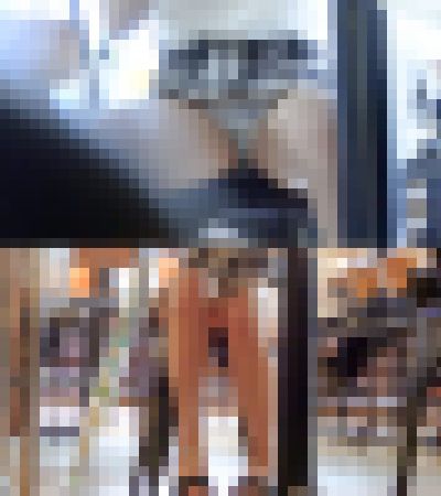 机下の純白パンチラ。彼氏の横で無防備な下半身。フードコート観察【高画質/望遠】　サンプル画像2