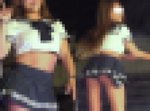 高画質 制服イベントガール!前かがみでお尻丸出し サンプル画像1