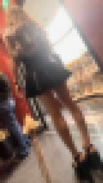 背後からの羽交い締めスマタ、、イイネ、【4K追跡声かけ】　サンプル画像3