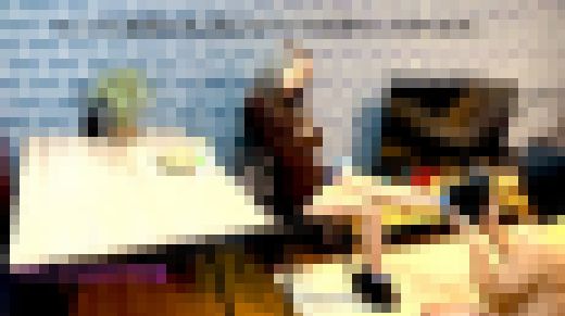 バンド女子みずき様(20)がお貢ぎ痰壺ドレイを調教する様子　サンプル画像2