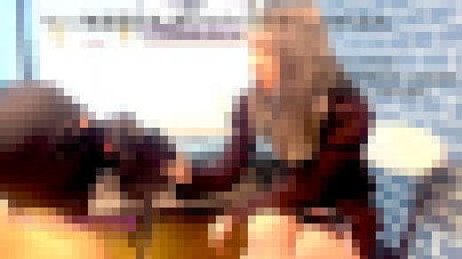 バンド女子みずき様(20)がお貢ぎ痰壺ドレイを調教する様子　サンプル画像3