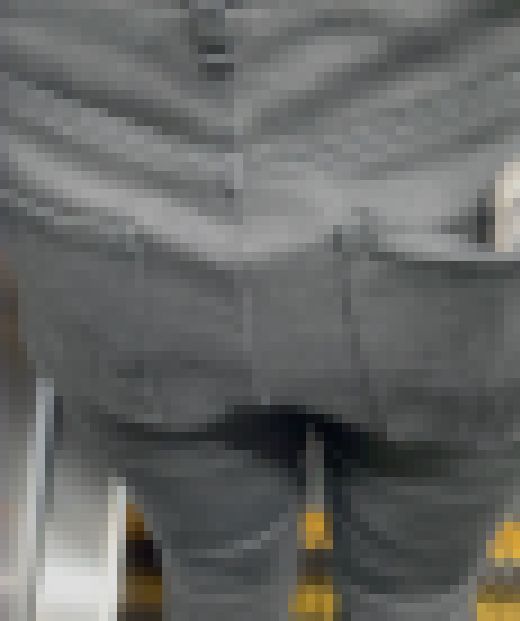 106 美女OLさんの黒スキニー尻　サンプル画像1