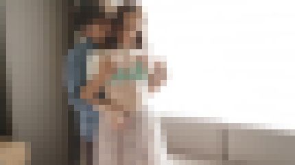 色白Fカップの27歳人妻が溢れて白濁したマン汁で他人棒をベトベトにする　サンプル画像1