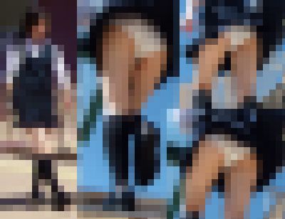 【顔有】突風でめくれて白パンツお尻がモロ出しになる制服美●女パンチラ盗撮 サンプル画像