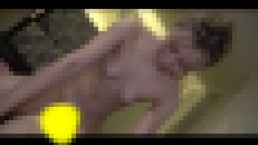 アキバ系アイドルとオイルテカテカ中出しセックス!　サンプル画像2