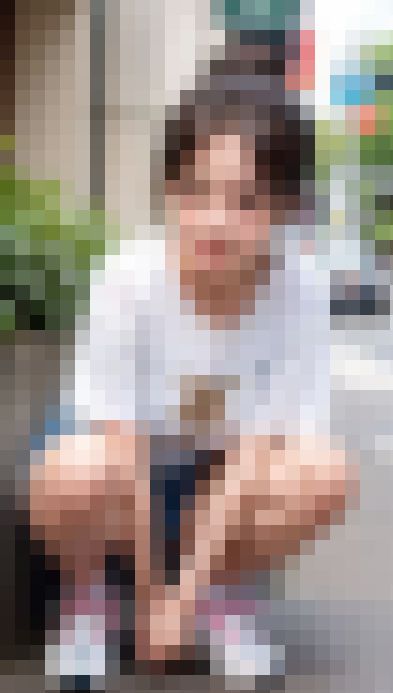 M字ガール③小柄なホットパンツのガールたち　サンプル画像1