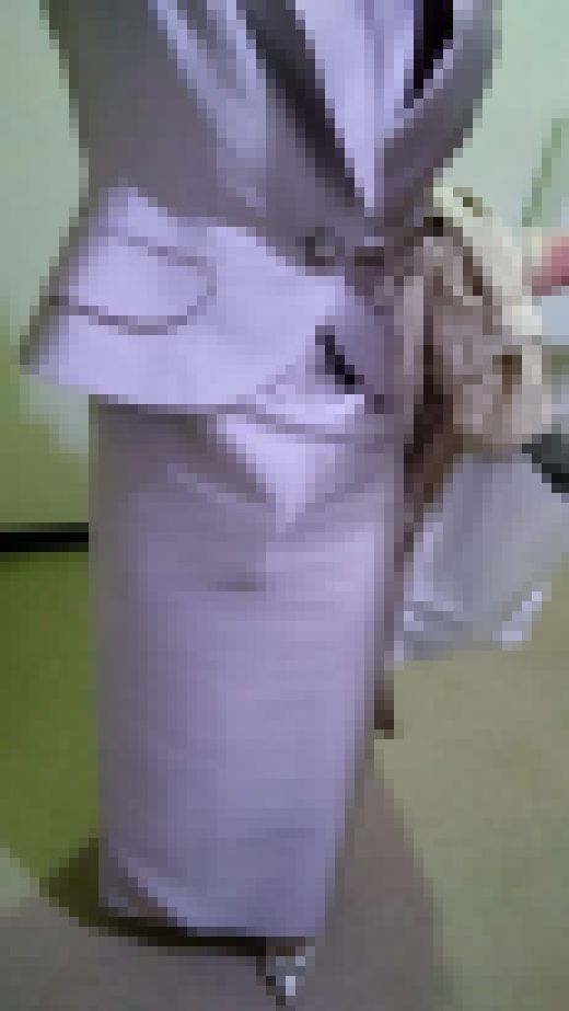 【女装】総シルクのロングタイトワンピース豪華マザードレスを着用し着衣オナ　サンプル画像1