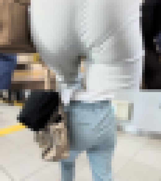 歩行記録0094「エロヒップお姉さんのPラインを堪能」　サンプル画像1