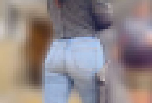 ムニュンとしたジューシーな巨尻！若い女ならではの張りのある肉厚な出っ尻とパンティラインで男を悩殺！ 下品なスキニーデニム 小娘編　サンプル画像2