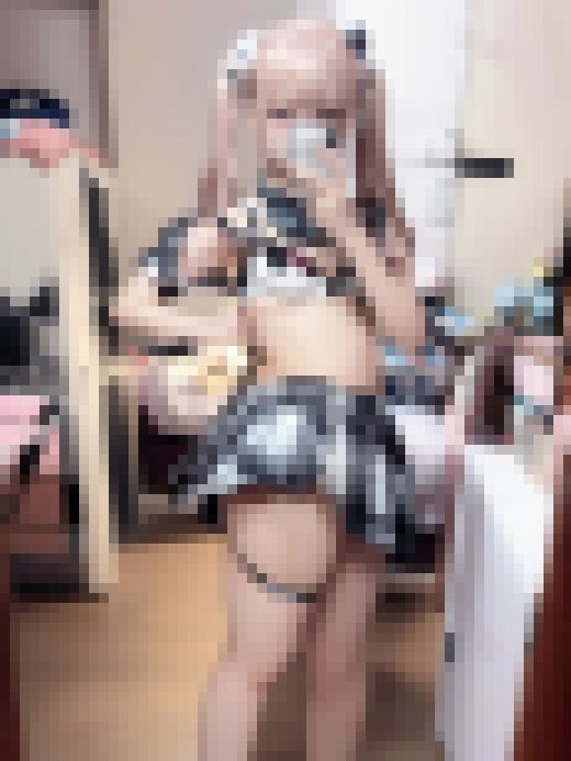 【裏垢ヲタ女子】エロ自撮りでフォロワー稼ぎ【1920x2560超高解像度】　サンプル画像1