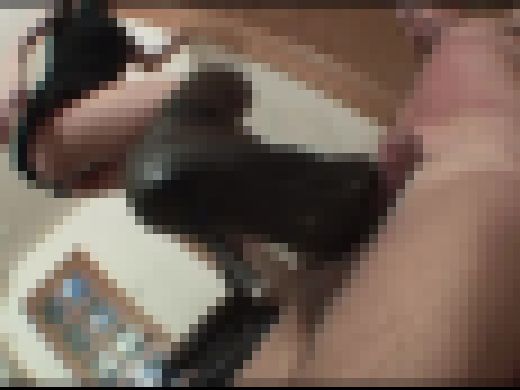 【セカンドフェイス】ブーツで急所踏み潰し小悪魔のように笑う女 #004 KRIS-008-04　サンプル画像1