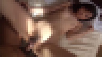 スレンダー美乳の21歳女子大生が置くまで突かれてアソコをマン汁でグチョグチョに濡らす　サンプル画像3