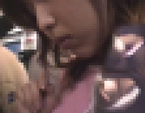 痴漢V。パンストとかタイツってカッター使うと静かに…チョット危険 サンプル画像