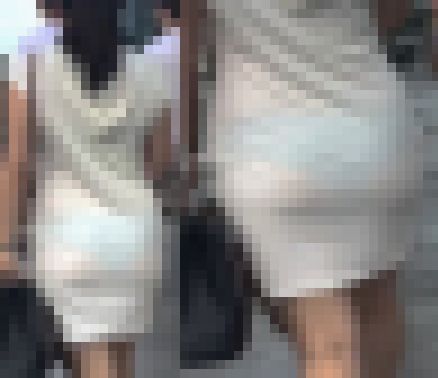 【フルHD】薄すぎる白ワンピ！透けたパンツが！　サンプル画像1