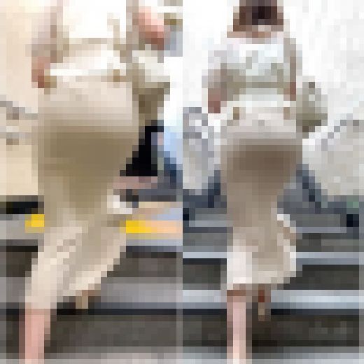 「ハチ切れそう！流行のマーメイド洋服を着るモデル達(2名)」　サンプル画像1