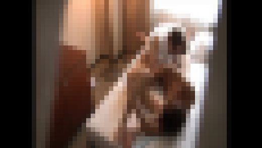 フル勃起チ○ポを見てしまったマッサージ嬢 あまりにもデカすぎて… File.1　サンプル画像1