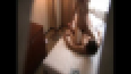 フル勃起チ○ポを見てしまったマッサージ嬢 あまりにもデカすぎて… File.1　サンプル画像2