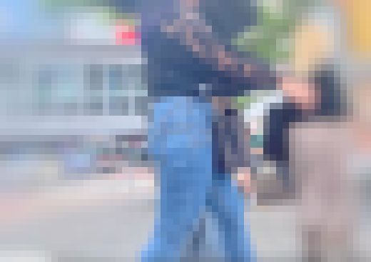 生意気小娘のワガママ爆尻！活きの良い張りのある肉厚デカケツをムニュらせて男を誘惑！ 下品なスキニーデニム ビッチ編　サンプル画像1