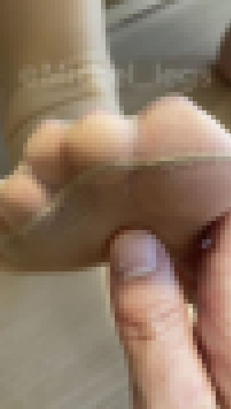 パンスト被せフェラ　パンストUP 下着越しフェラ　ドM 「 34歳　保育士　みり 」　サンプル画像1