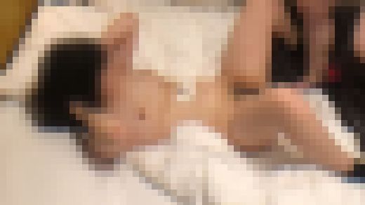 【後編】18歳のド淫乱美●女！たくさん誘惑してくる黒髪女子との濃厚SEX　サンプル画像3