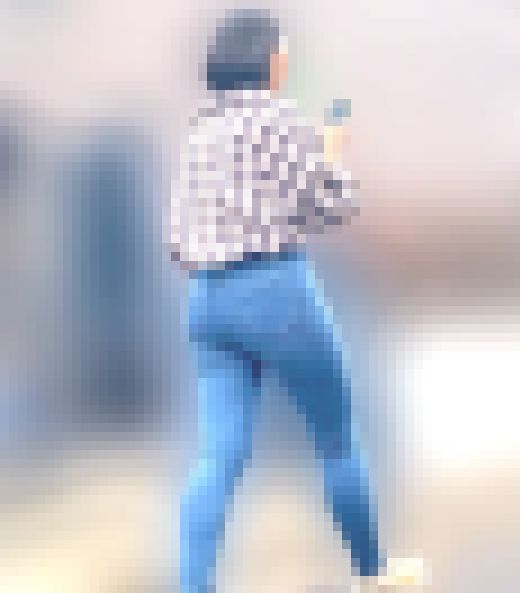 長身美ボディ女のエロ巨尻！自慢のデカ尻をパッツン＋苦しそうにムニュらせて男を誘惑！ 下品なスキニーデニム お姉さん編　サンプル画像1