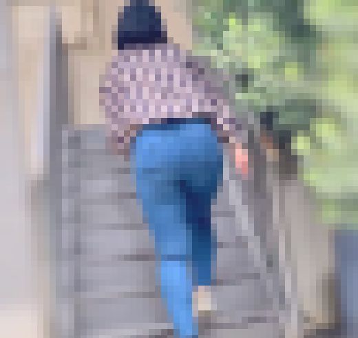 長身美ボディ女のエロ巨尻！自慢のデカ尻をパッツン＋苦しそうにムニュらせて男を誘惑！ 下品なスキニーデニム お姉さん編　サンプル画像2