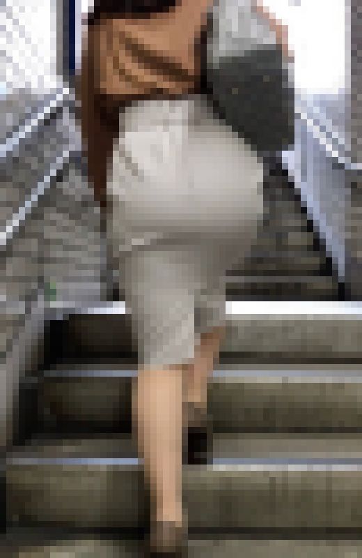 【OLシリーズ】ニットワンピースOLと真面目タイトスカートOLの階段闊歩【23】 サンプル画像2