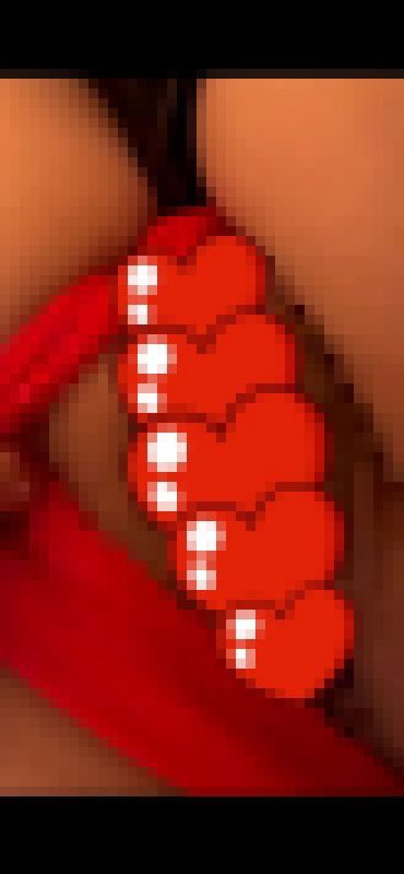 ロ○赤チェKの中を覗いたらまさかの赤Tバック…からのマ○コ出ちゃってる…　サンプル画像3