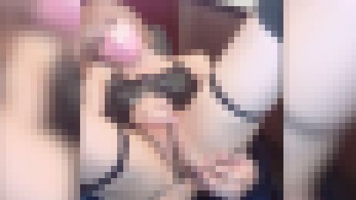 【個撮】金髪ショートの男の娘が配信してオナニーする動画　サンプル画像2