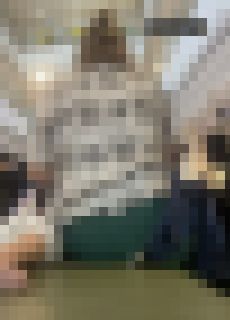 【着衣尻の嗜み③】形まるわかりの緑パンツデカ尻　サンプル画像1