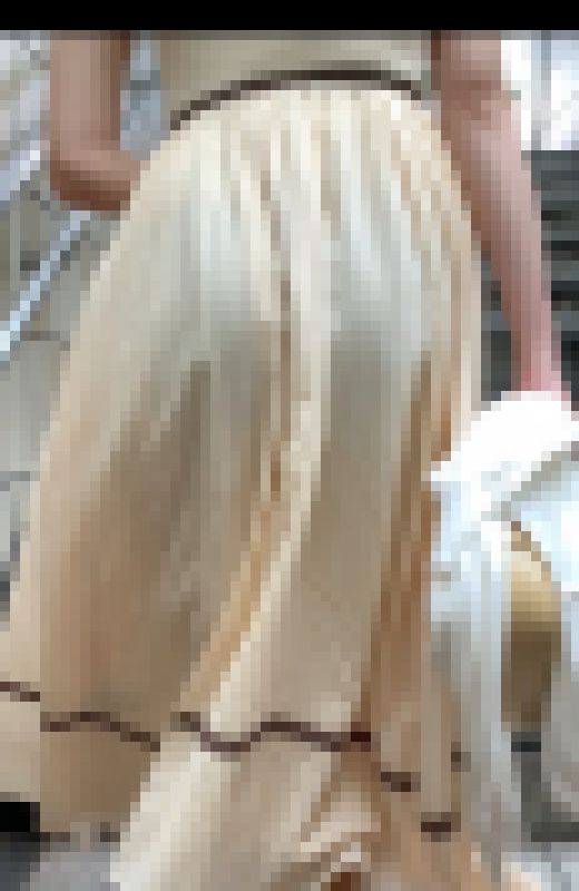 【OLシリーズ】セレブな美人OLが綺麗なスカート姿で階段を闊歩する【40】　サンプル画像2
