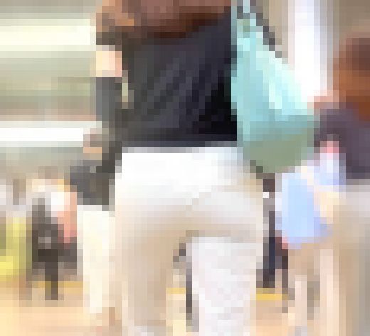 勝ち組OLのセクシー美巨尻！貴重な白スラックスの中でエロ尻をムニュらせて男を誘惑！下品な高飛車OL 編　サンプル画像3