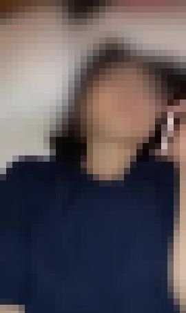 不倫相手のデカチン生ハメ中に4歳の娘から電話、喘ぎ声を必死に堪える人妻。最後はどっぷり中出し。 サンプル画像